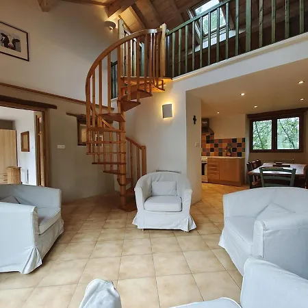 Villa Bacquies - Swimming Pool And Enclosed Garden