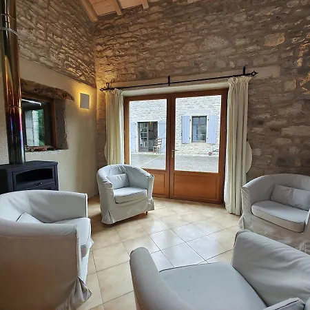 Bacquies - Swimming Pool And Enclosed Garden *